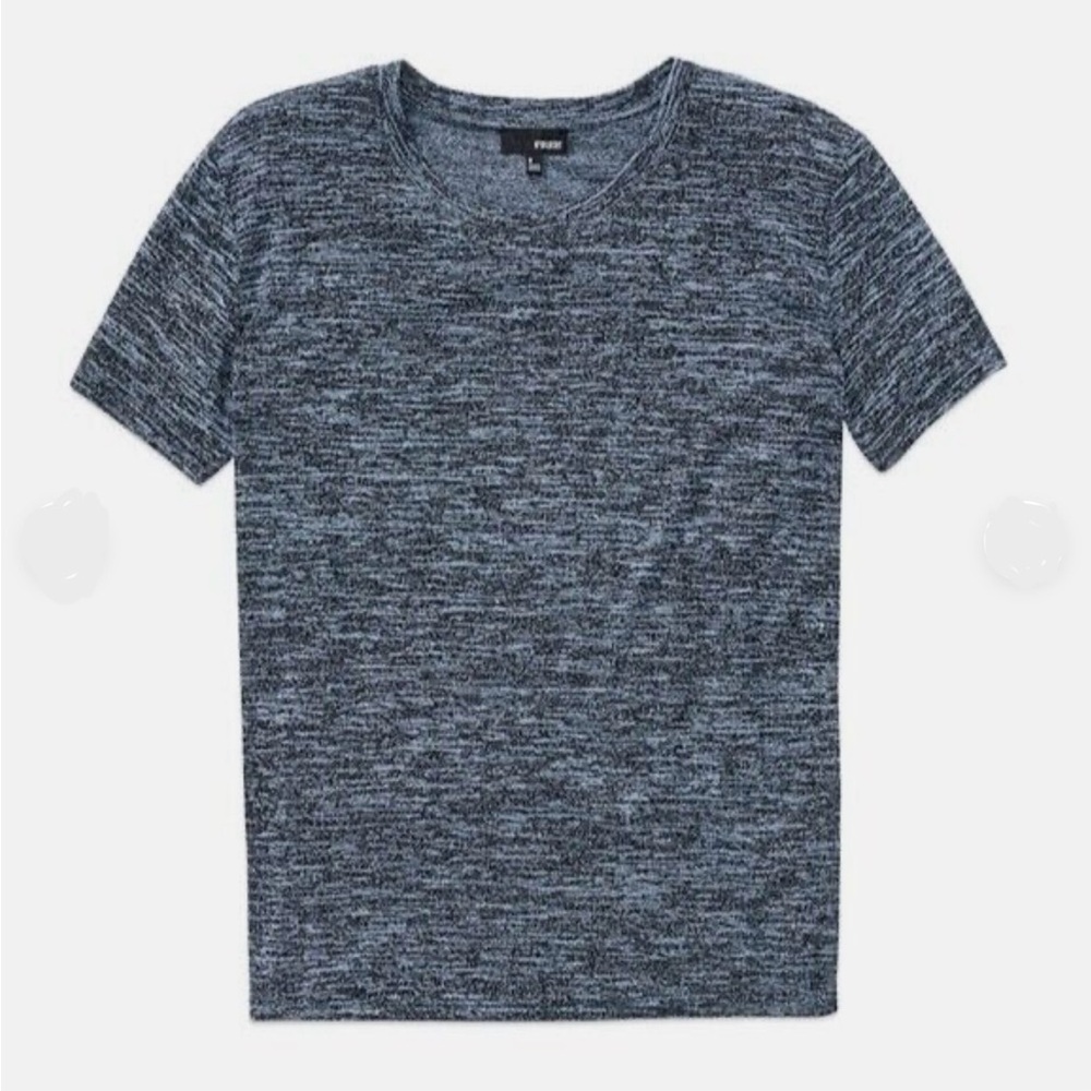 Aritzia Wilfred Free Divina Women’s T-Shirt. Short sleeve, round neck.  Size M